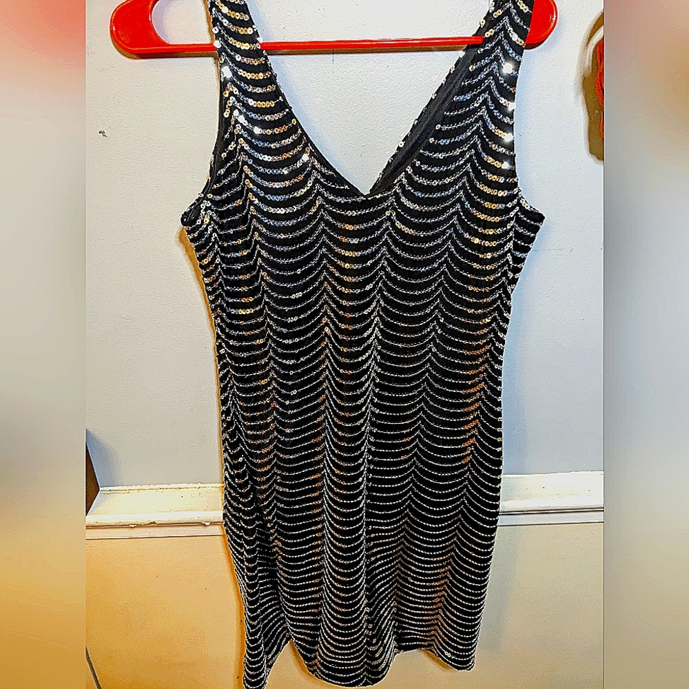 Sequined stretchy little dress